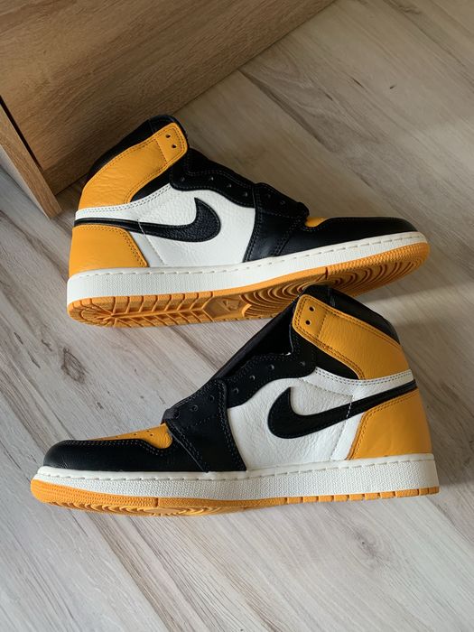 Nike Air Jordan 1 Retro High TAXI Yellow Toe