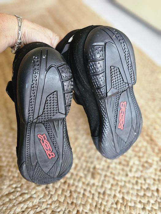 Botas para mota nova