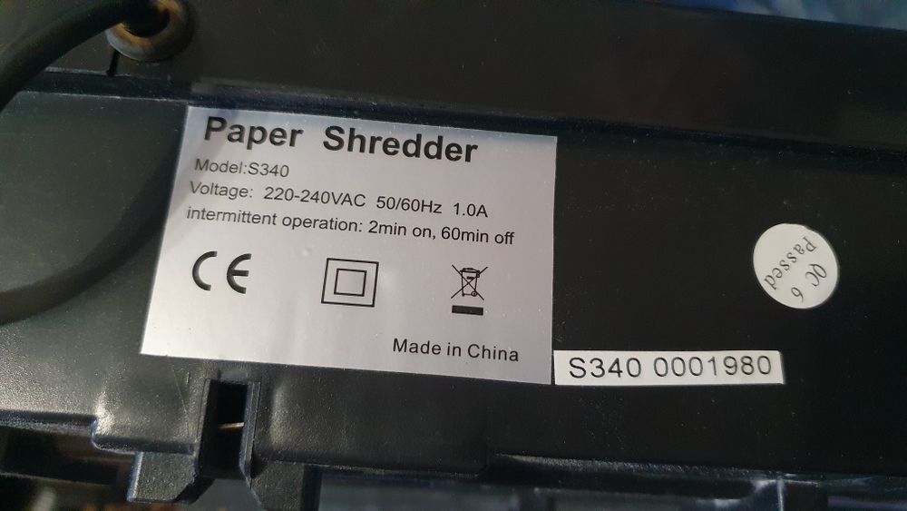 Шредер, знищувач паперу Fellowes p70cm, Comix S340