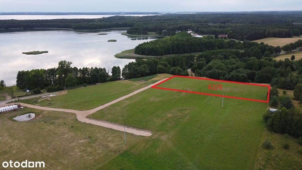Działka budowlana na wzgórzu z widokiem na jezioro Dgał Wielki
