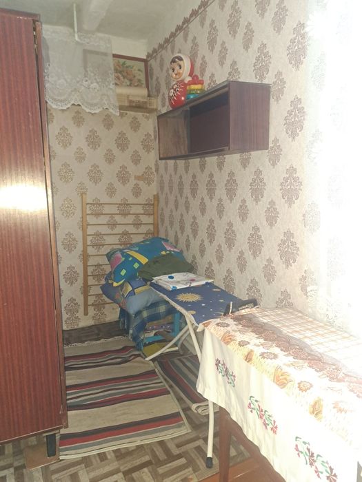 Продаж житлового будинку  та земельної ділянки