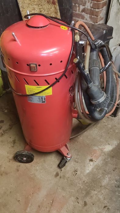 Sprzedam piaskarkę syfonową 105 l