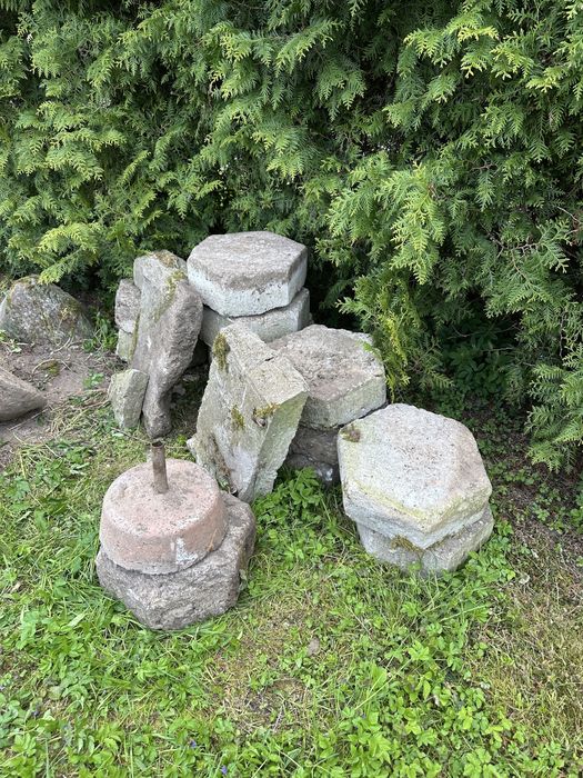 Oddam kamień polny