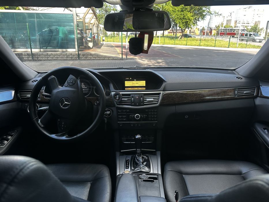 Мерседес  e klasse w212