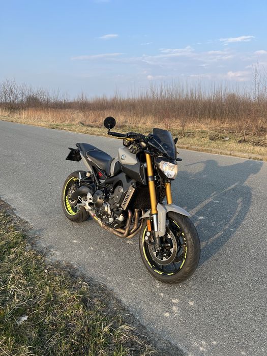 Yamaha  MT  09.