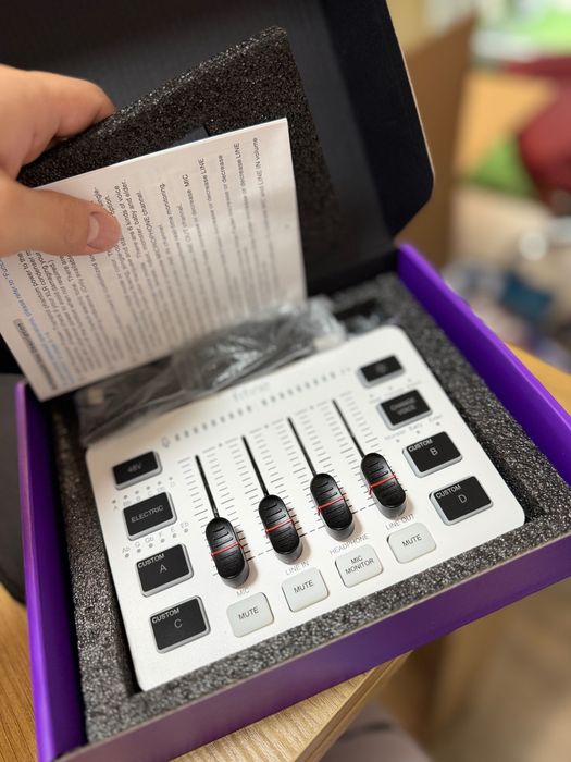 FIFINE AmpliGame SC3 mikser audio gaming streaming RGB XLR