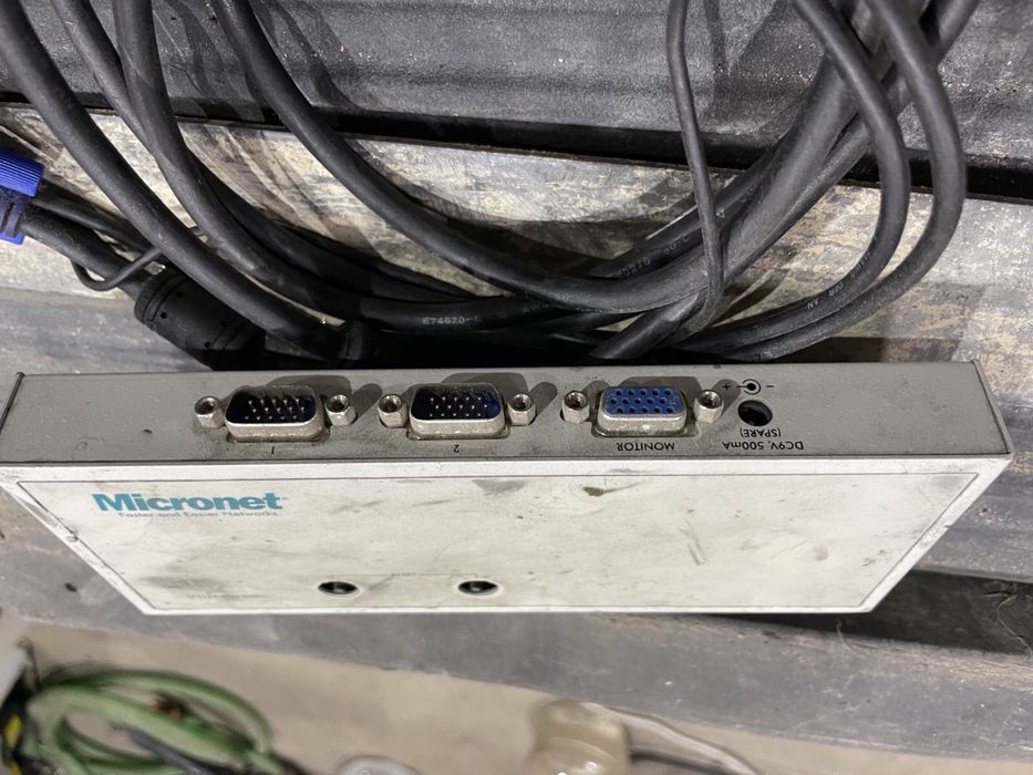 KVM switch 4 порта