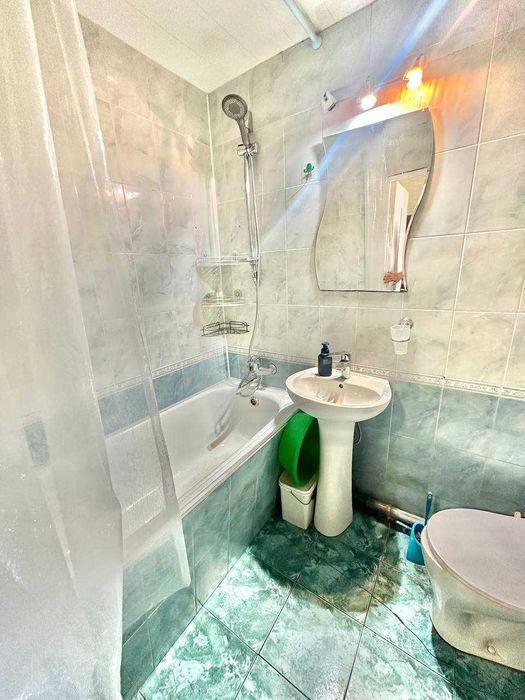 Продам квартиру в центре города.