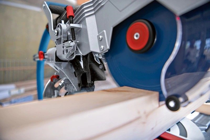 Ukośnica Akumulatorowa Gcm 18V-216 Dc 0*Ah