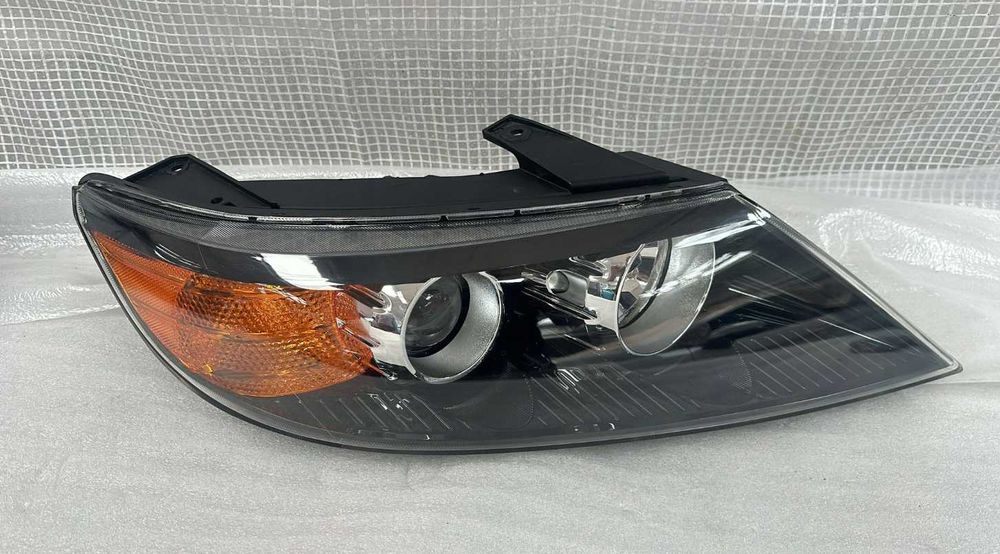 Фари передні Kia Sorento 2 II Lift Фара права або ліва EU USA разборка