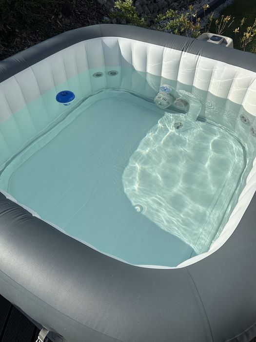 Jacuzzi Lay-Z-Spa Hawaii Bestway - rezerwacja do soboty 12.30