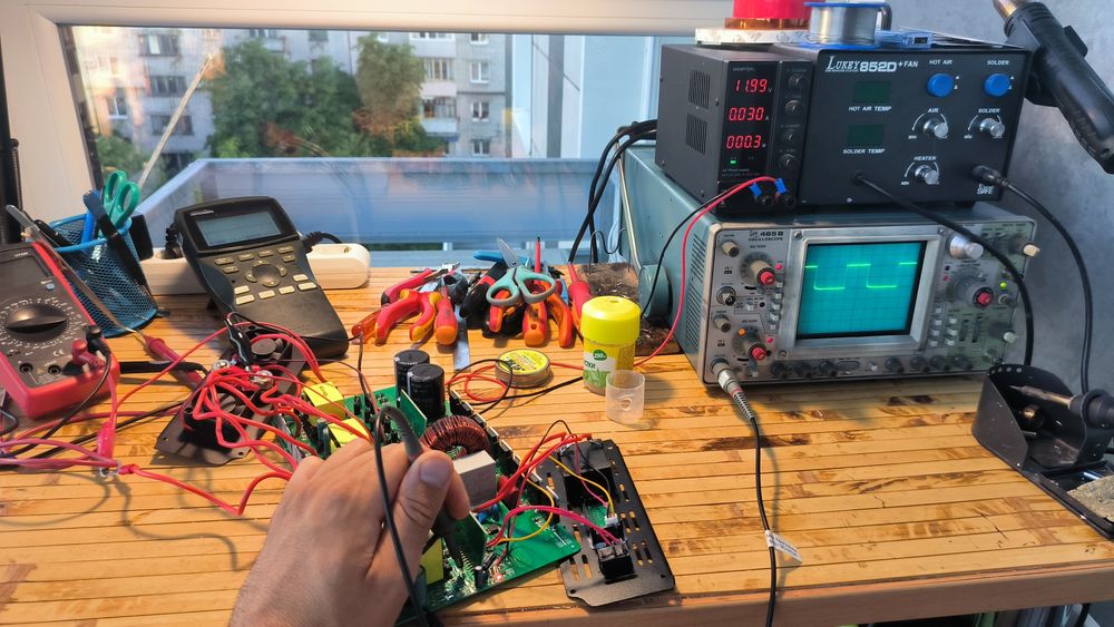 Ремонт інверторів 12/24-220. Ремонт инверторов.