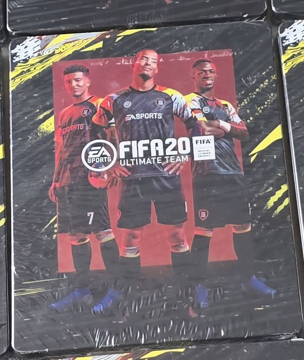 Zestaw Steelbook FIFA 20