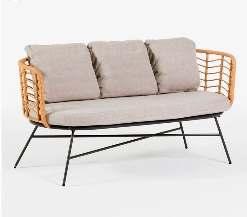 Sofás e mesas - conjunto- novo com etiqueta