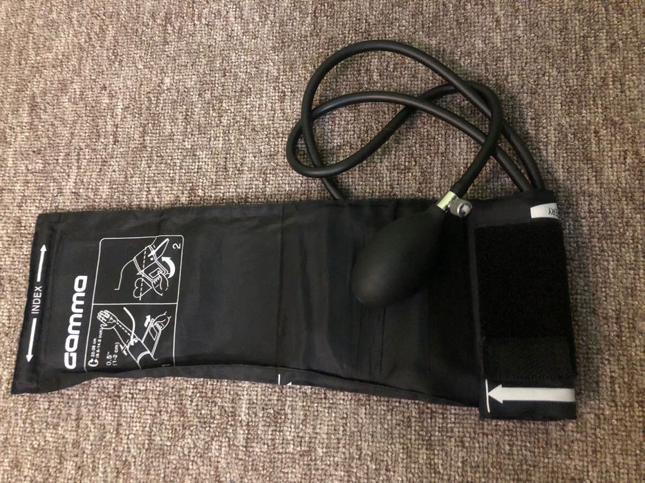 Тонометр : манжета груша стетоскоп