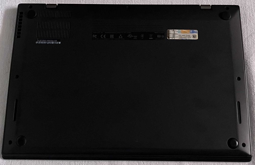 Lenovo ThinkPad X1 Carbon Laptop: Intel Core i5, 8GB RAM, 256GB SSD64740903789313122