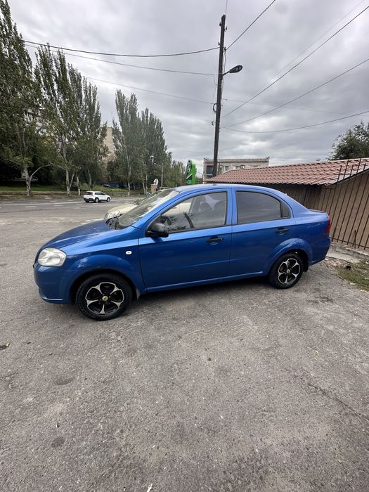 Продам Shevrolet Aveo 2010 год