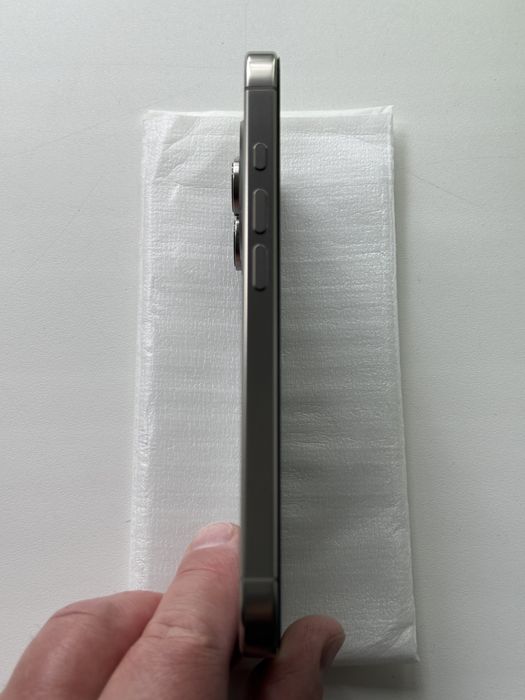Продам iPhone 16pro 128gb