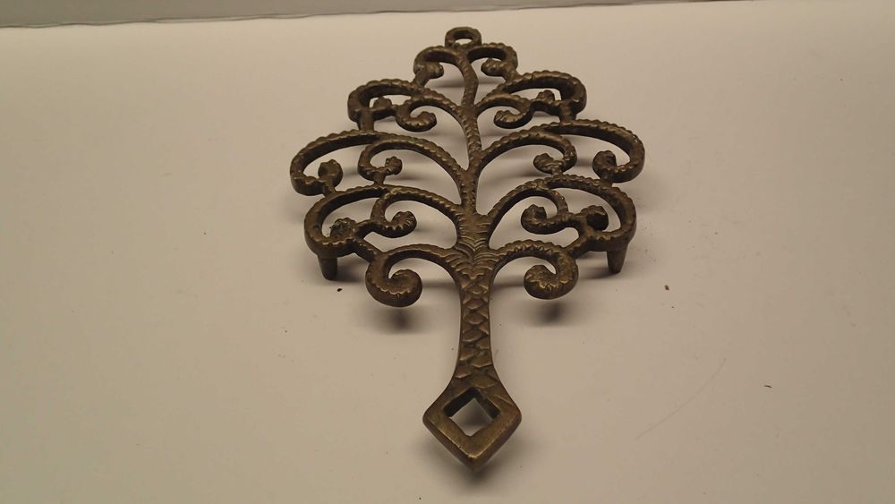 Base para tachos em Bronze