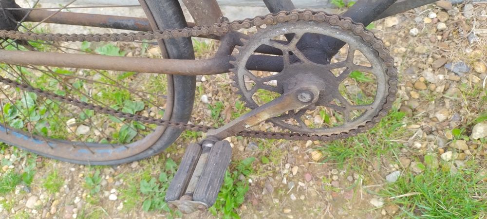 Zabytkowy rower Steyr Waffenrad
