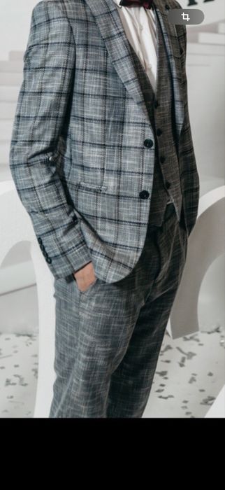 Продам  костюм  трійка чоловічий