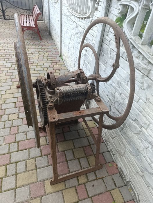 Продам січкарнюю