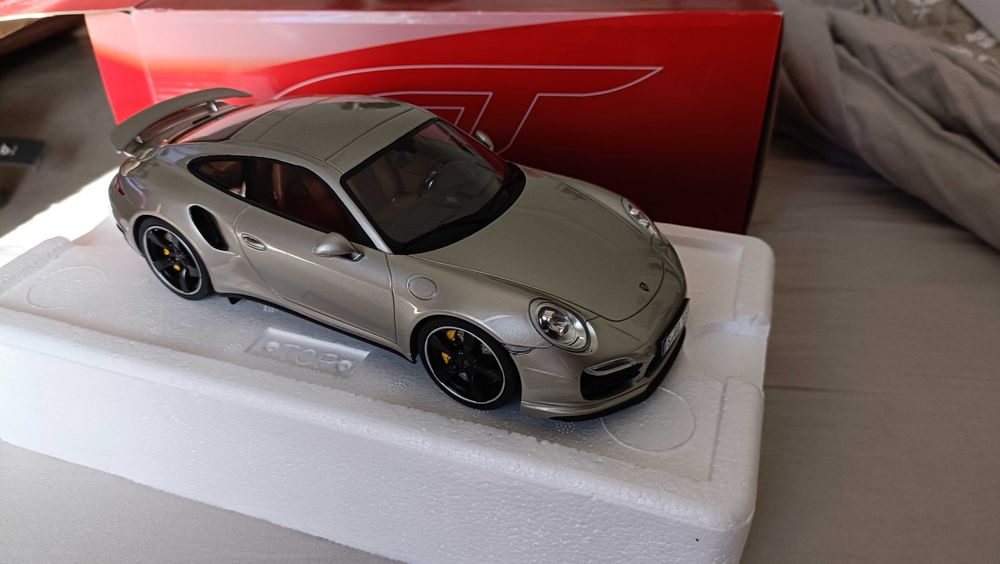 Porsche Turbo S + 1/18 + Resina + Novo + GT024