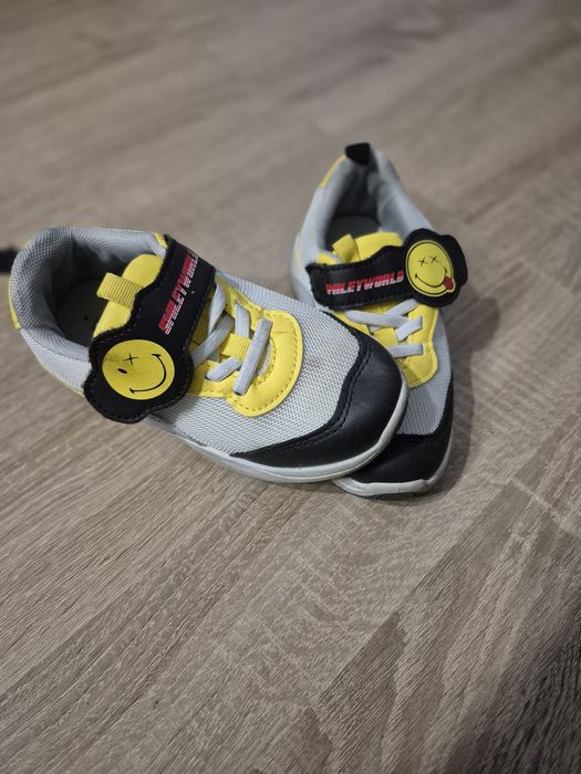Buty sportowe chłopięce