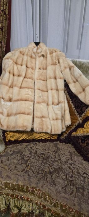 Продам шубу з норки