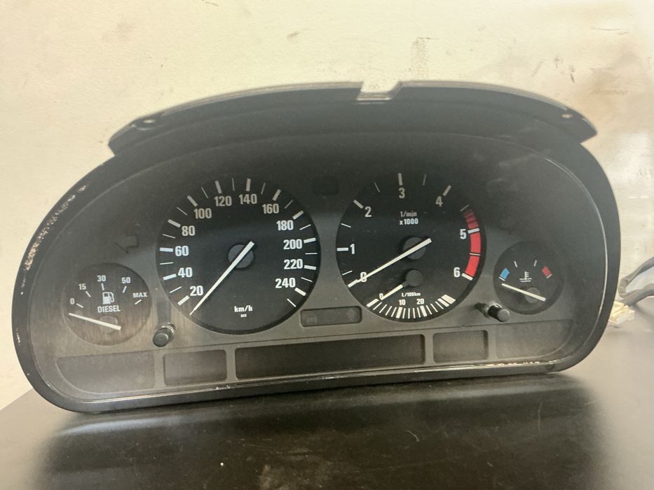 Quadrante bmw e39 525tds ano 2002
