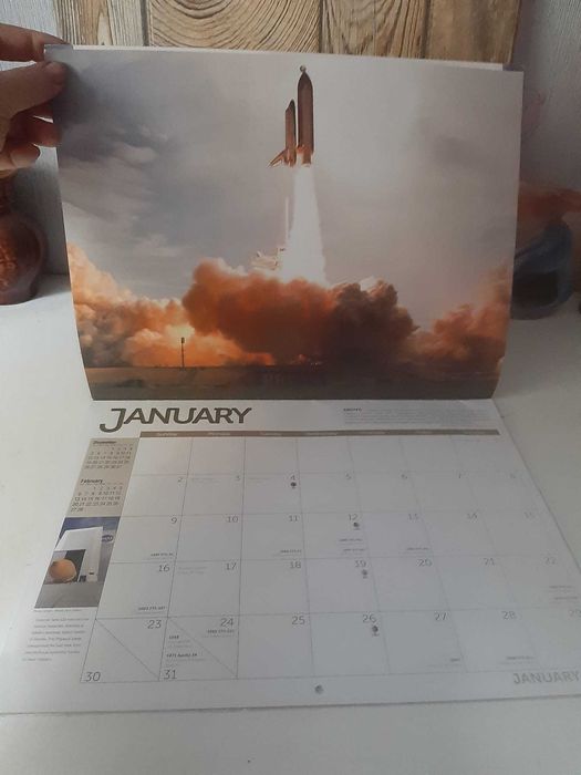 Календар NASA за 2011 рік.