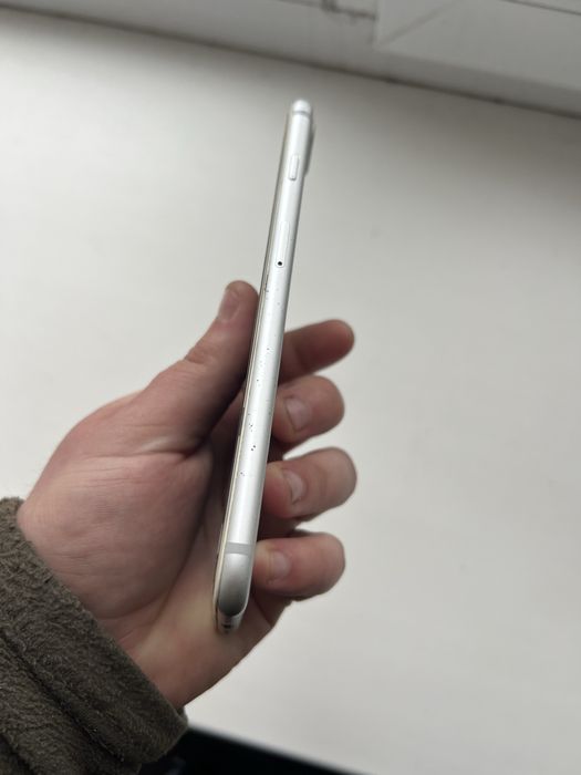 Iphone 7+ 128  можно на запчасти