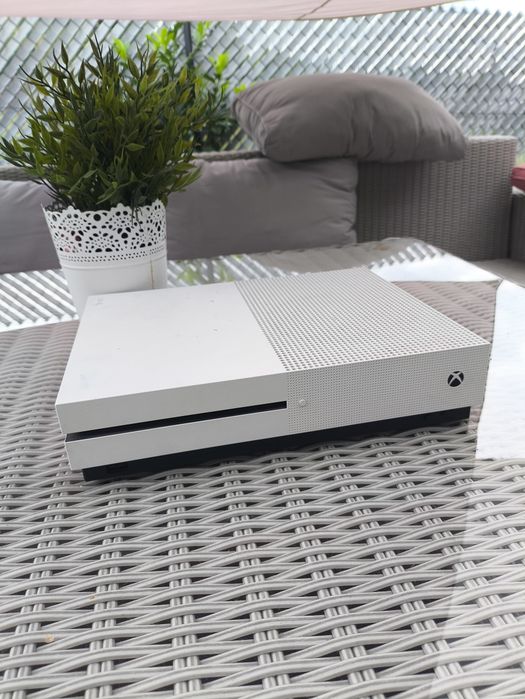 Konsola Xbox one S 500gb + gra FIFA 21 #193/1