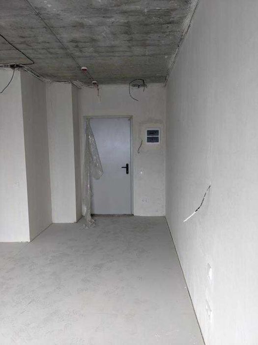 Продам 1 кімнатну квартиру в ЖК Журавлі.