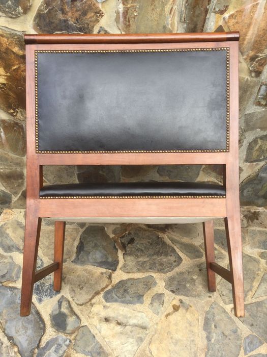 Cadeirão Canapé Madeira maciça Nogueira Pele 87 cm largura Séc XIX