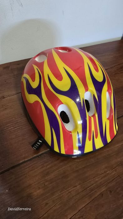 Capacete de bicicleta de criança