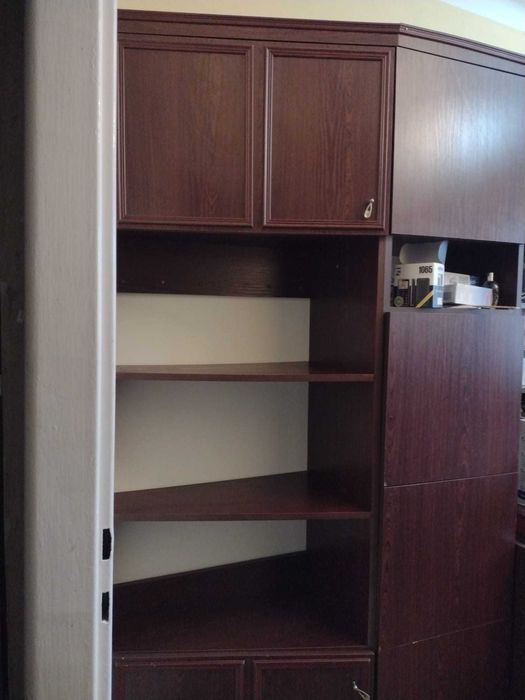 Meblościanka kolor mahoń