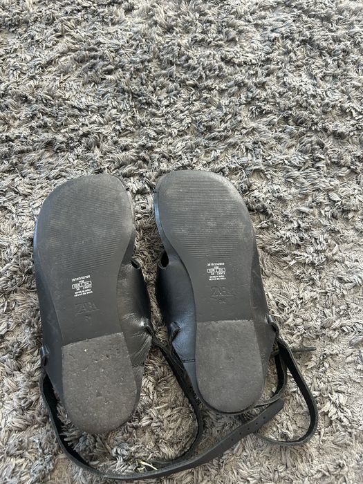 Шкіряні босоніжки zara 34 розмір