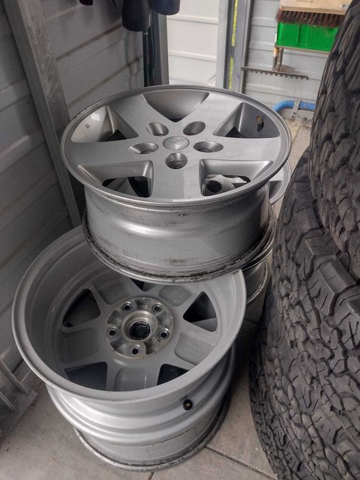 Alufelgi 17 " 5 sztuk Jeep wrangler. Super stan
