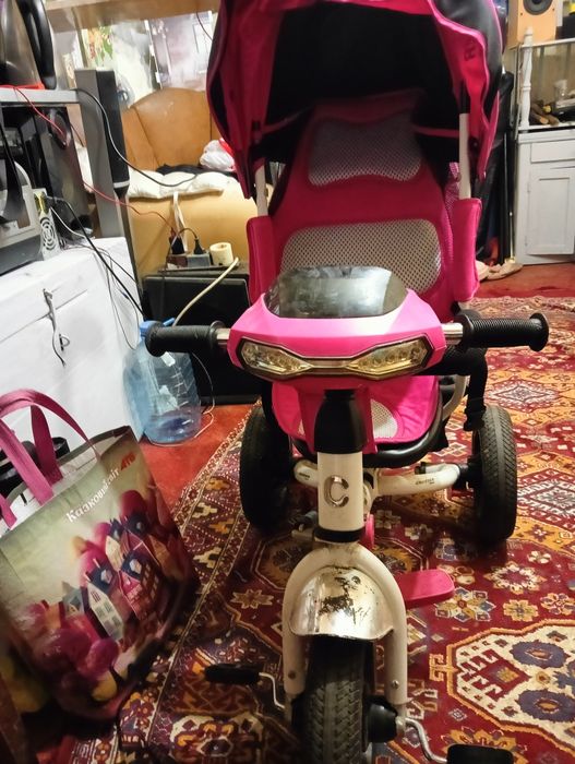Продам две коляски baciuzzi и peg-perego и детский велосипед