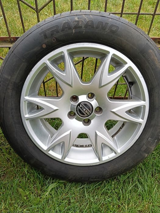 Felgi aluminiowe 17" z oponami