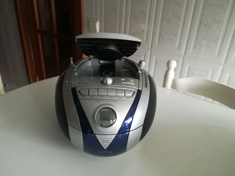 Vendo aparelho de música.