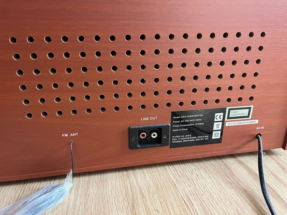 Gira Discos Chesterton