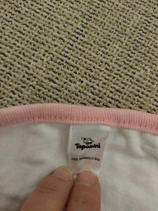 Nowy śliniak bez metki dla dziewczynki