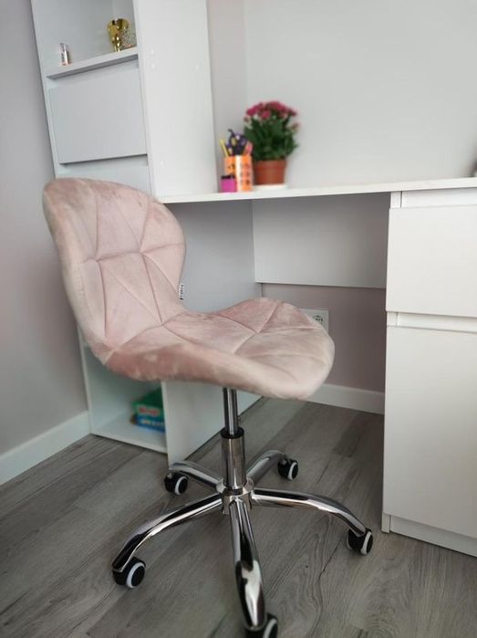 Стілець майстра‼️ на колесах крісло для манікюру педикюру