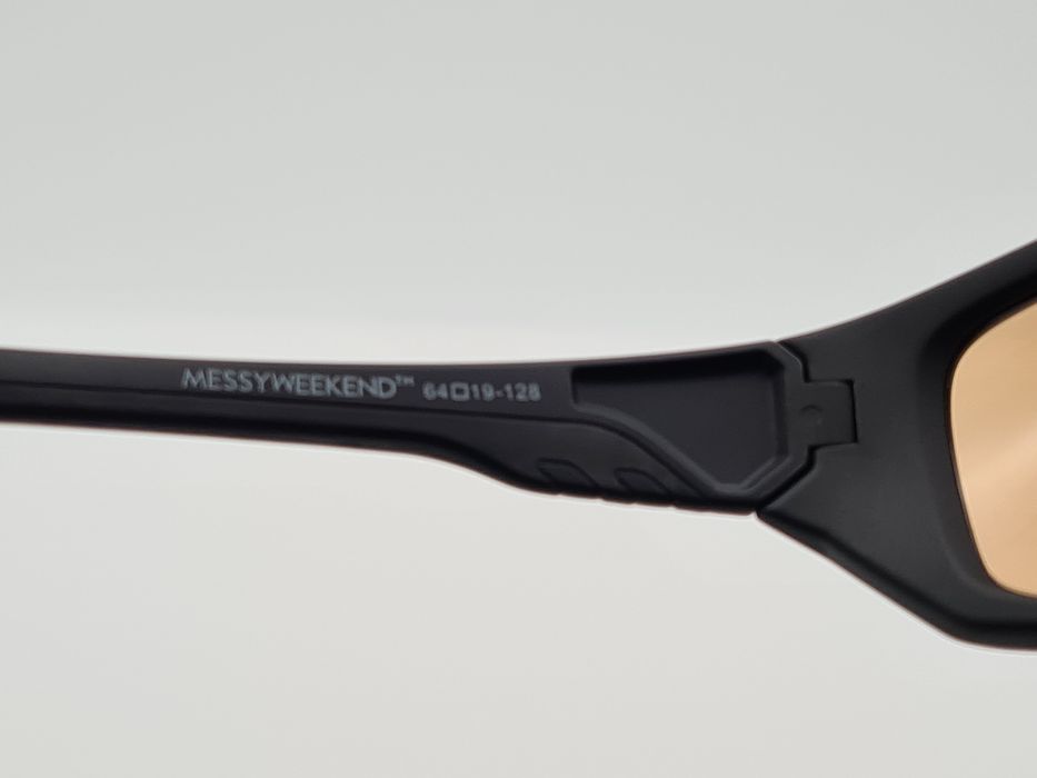 Okulary przeciwsłoneczne Messy Weekend Momentum MOBKOR