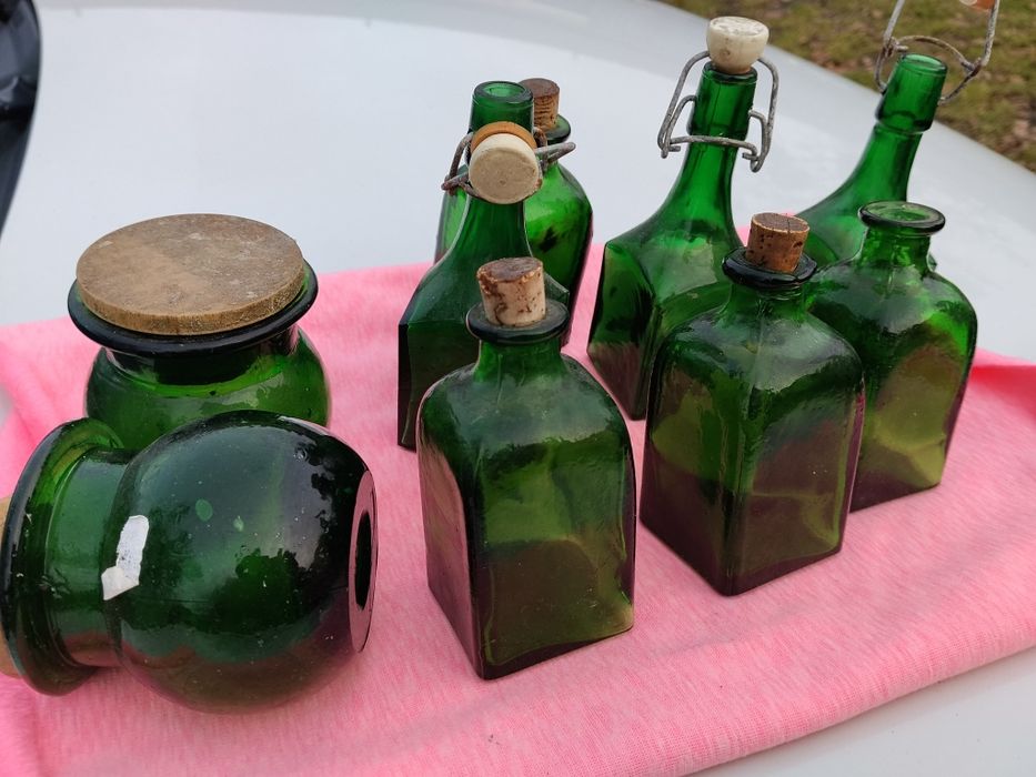 Stare przedwojenne butelki apteczne 9 sztuk