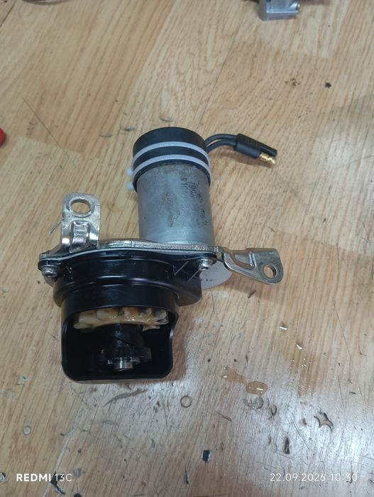 Briggs & Stratton Стартер електричний 84005205 594360 597274 Бригс Стратон