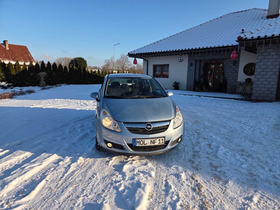 Opel Corsa D 1.0 benzyna  Klimatyzacja Tempomat