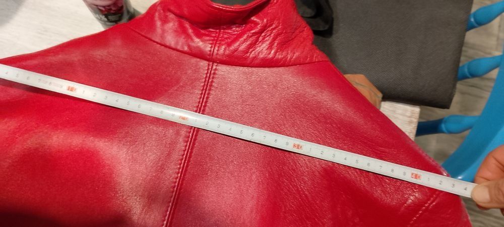 Czerwony długi skórzany płaszcz TZPolger. R. 38. S/M
